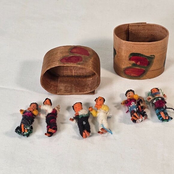 Vintage Guatemalan Worry Dolls Set Handcrafted Folk Art & Painted Box Miniature - Picture 9 of 14